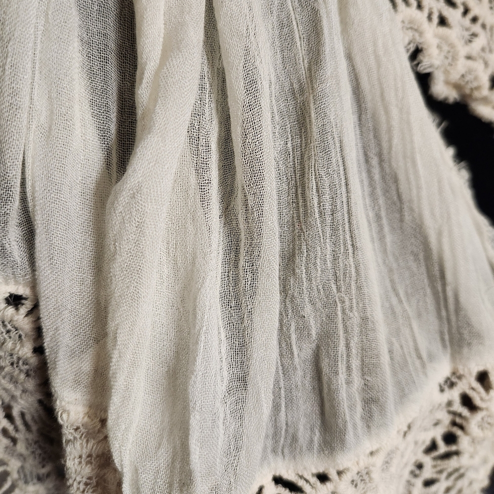 Boho Crochet Extra Long Floral Scarf Cotton & Linen - Picture 3 of 4